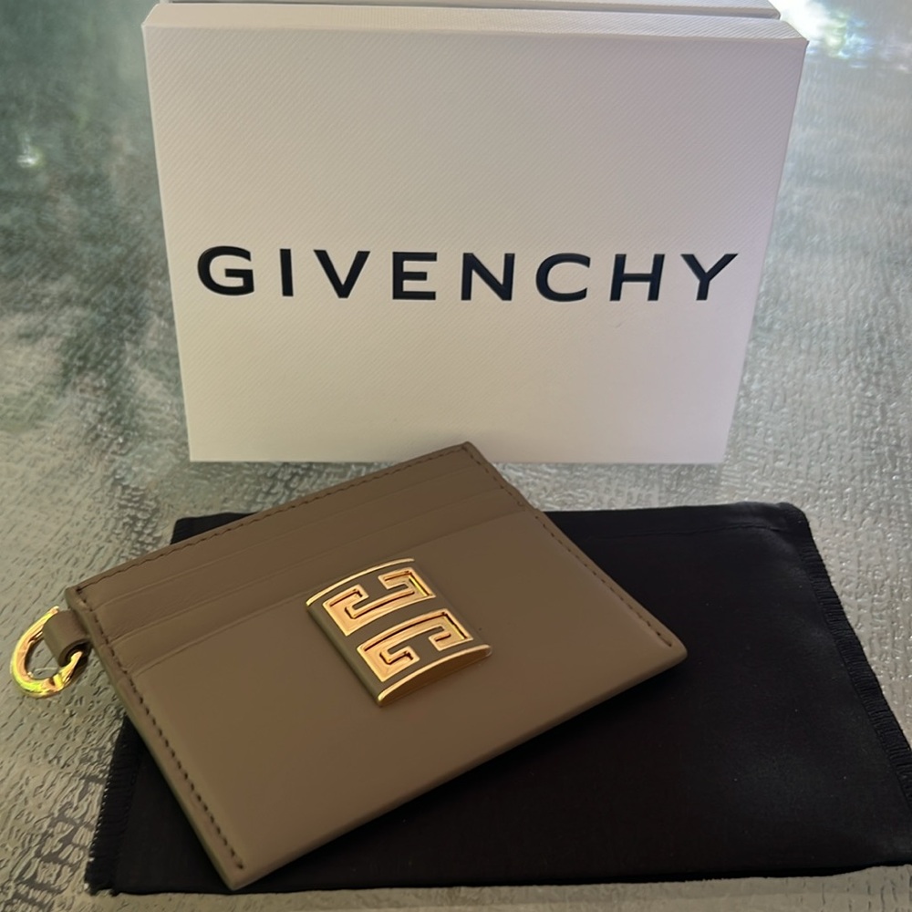 Givenchy 4G Card Holder - Picture 1 of 12